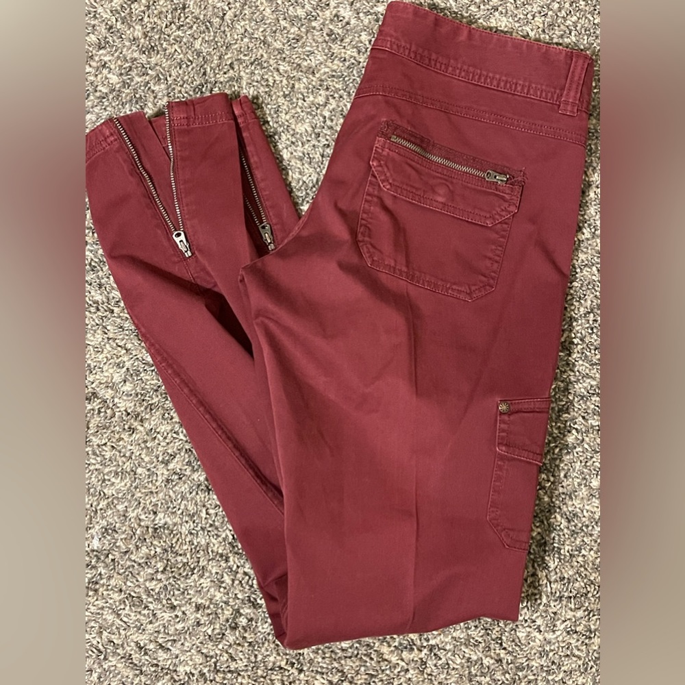Athleta Pacific Crest Slim Cargo Pants Hiking Casual Burgundy Active - Picture 6 of 6